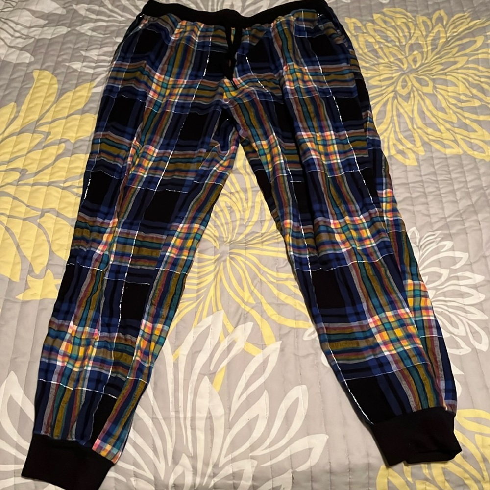 Sweet treasures women medium sleep lounge pants.